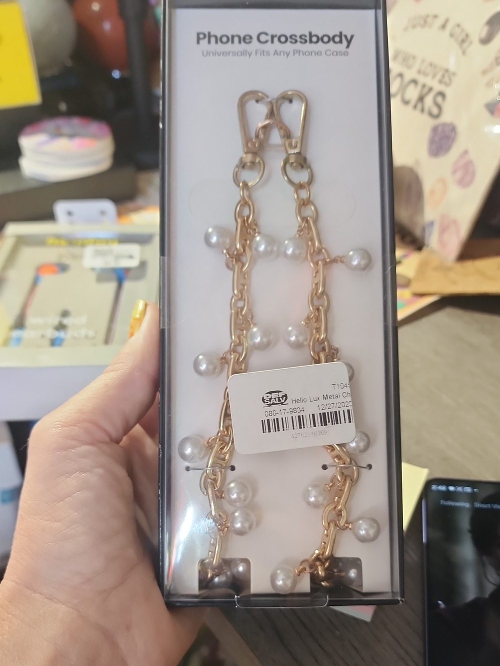 Gold Pearl Phone Crossbody Strap – Chic Hands-Free Carry